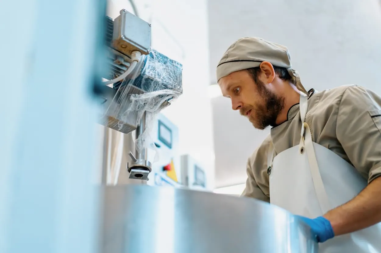 Mixing food vat